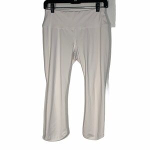 Montiel | white crop legging